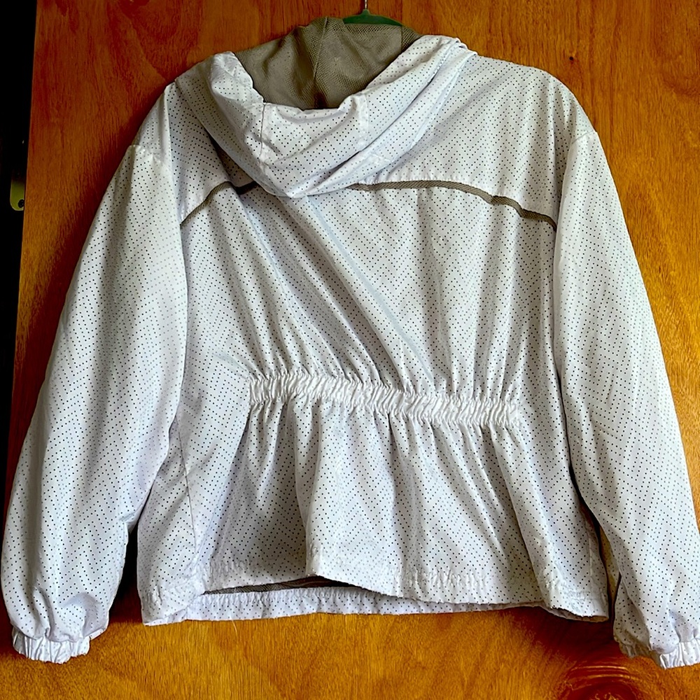 Athletic Half-Zip Pullover. Like New. Medium - image 3